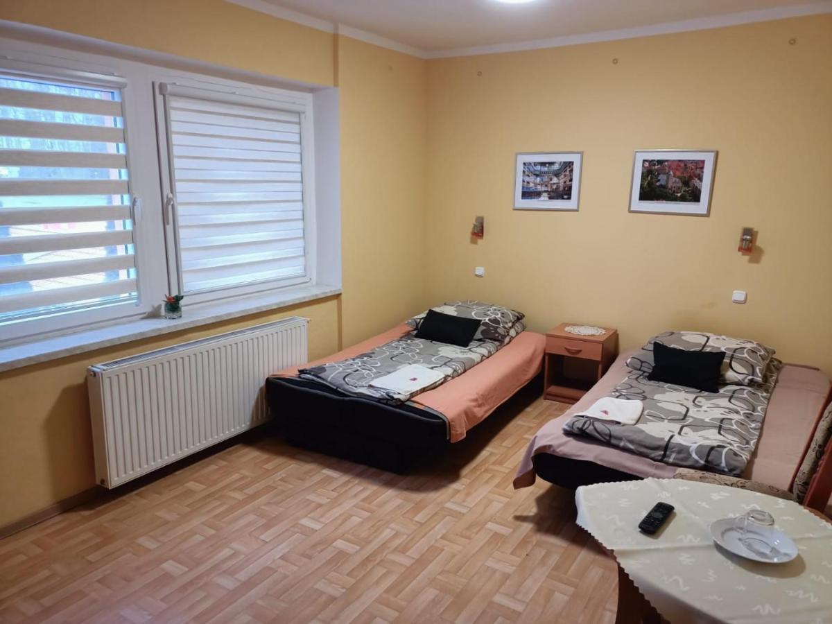Motel Sportowy Osir 亚沃尔 外观 照片
